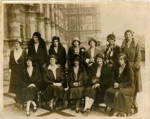 Lady Gwendolen Florence Mary Guinness (Nee Onslow) 1881-1966.